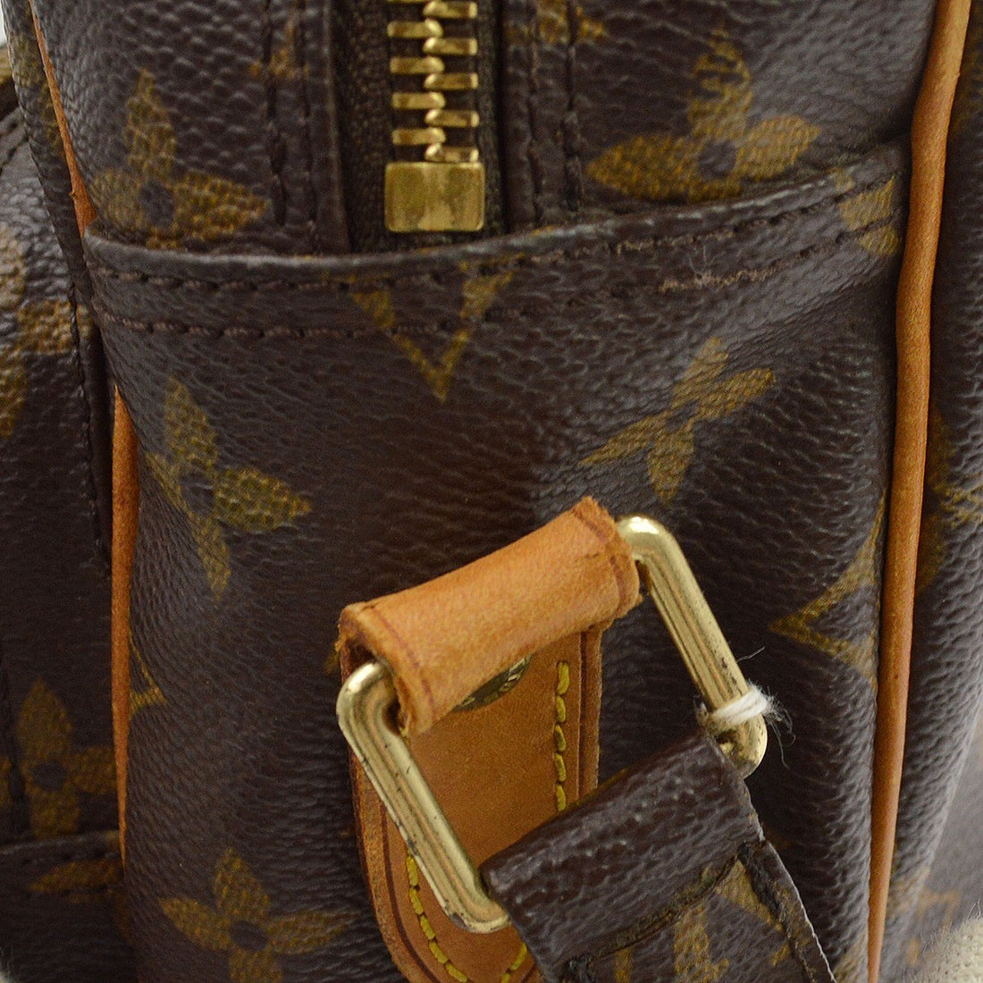 Louis Vuitton Nile in Tela Monogram Marrone Vintage