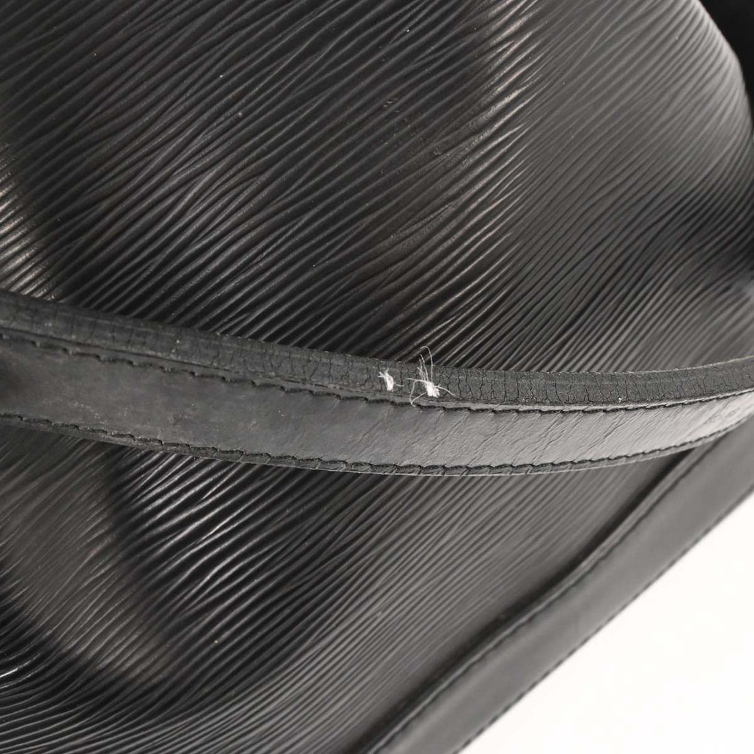 Louis Vuitton Noé in Pelle Epi Nero Vintage