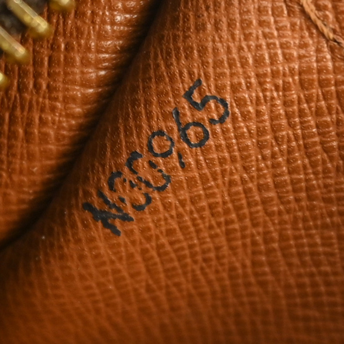 Louis Vuitton Papillon 26 in Tela Monogram Vintage