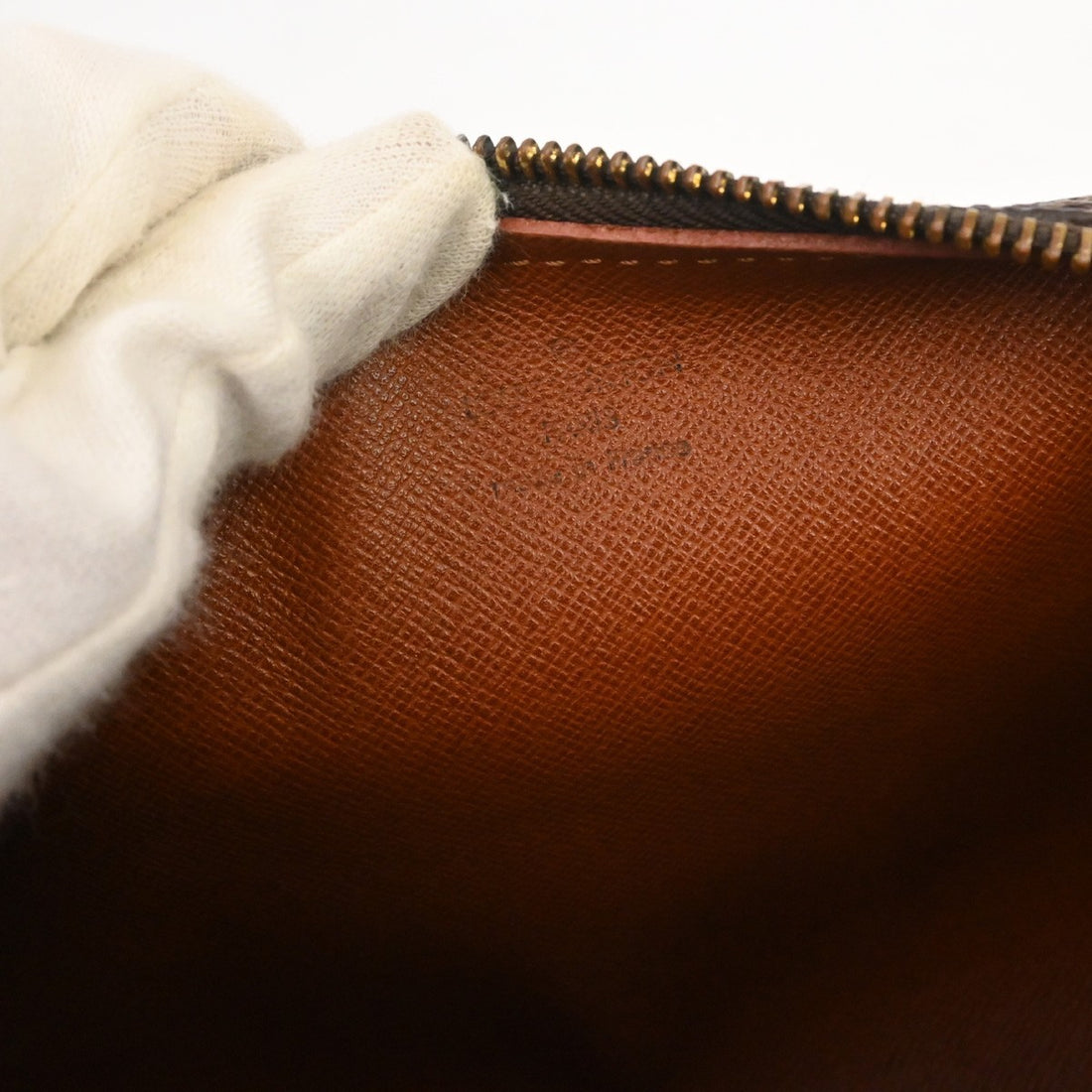 Louis Vuitton Papillon 26 in Tela Monogram Vintage