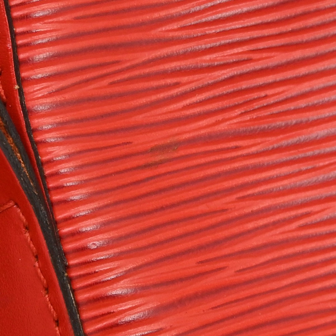 Louis Vuitton Petit Noé in Pelle Epi Rosso Vintage