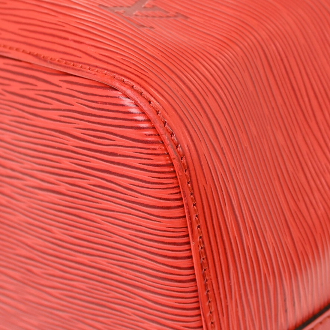 Louis Vuitton Petit Noé in Pelle Epi Rosso Vintage