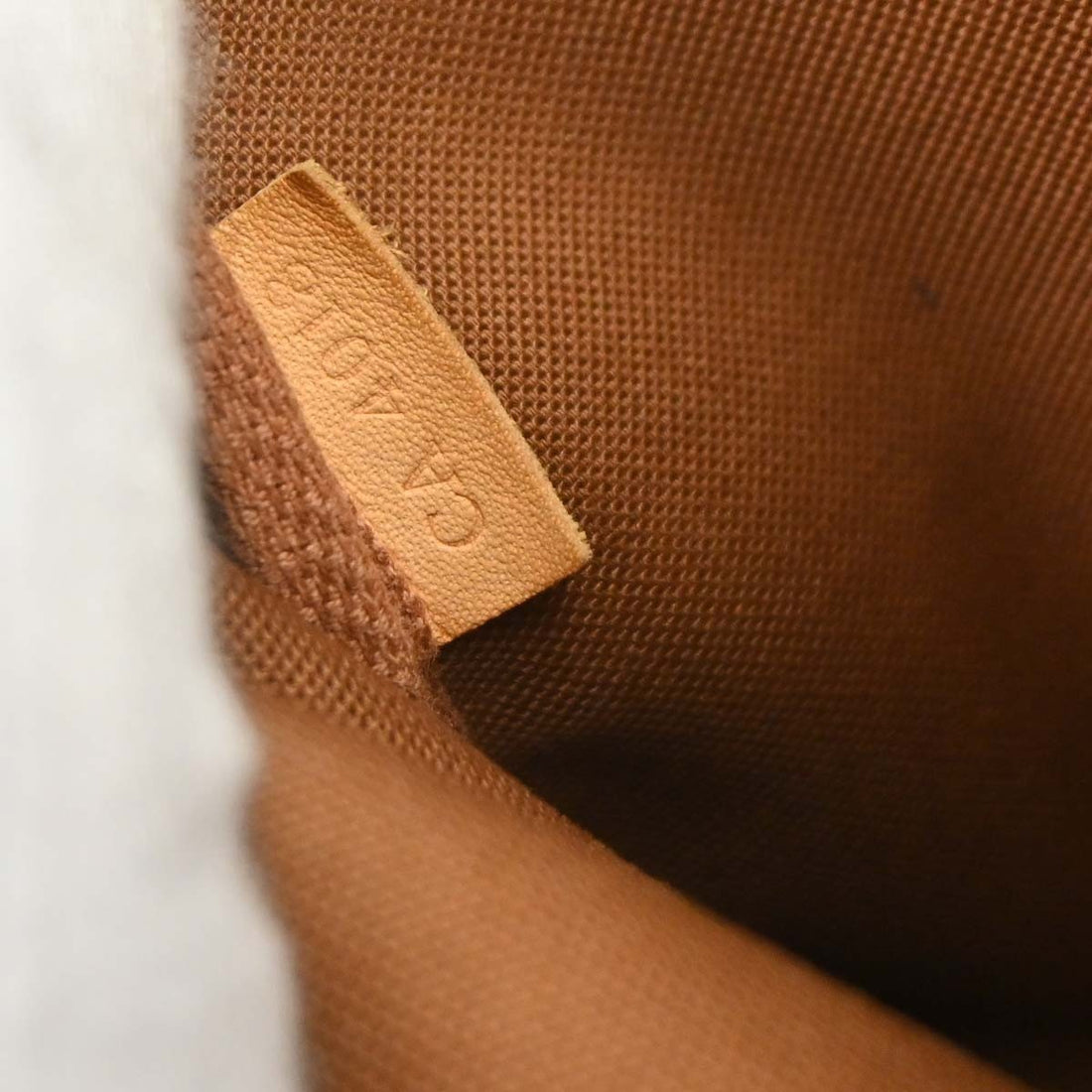 Louis Vuitton Pochette Accessoires in Tela Monogram Rose Vintage