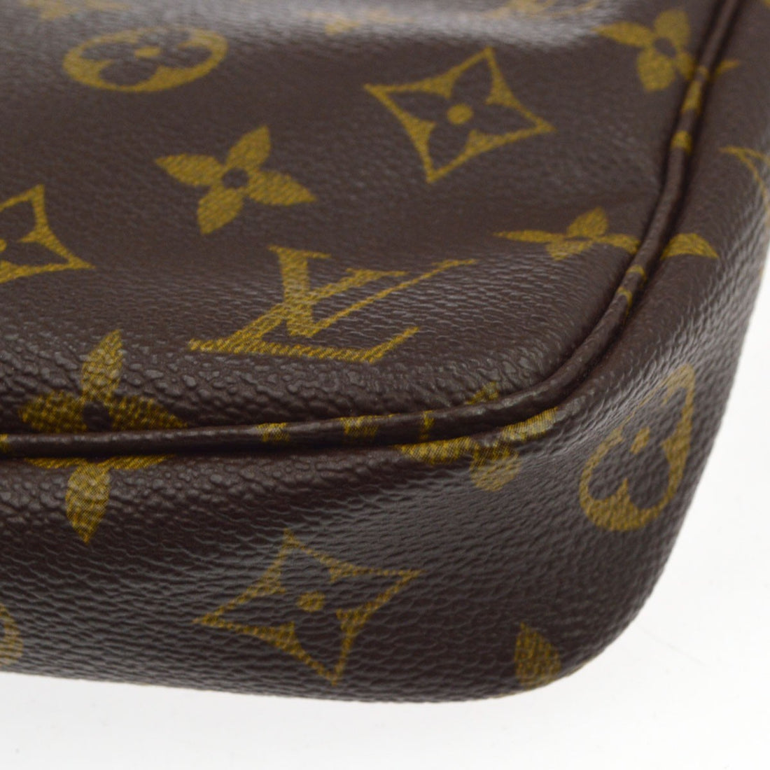 Louis Vuitton Pochette Accessoires in Tela Monogram Vintage