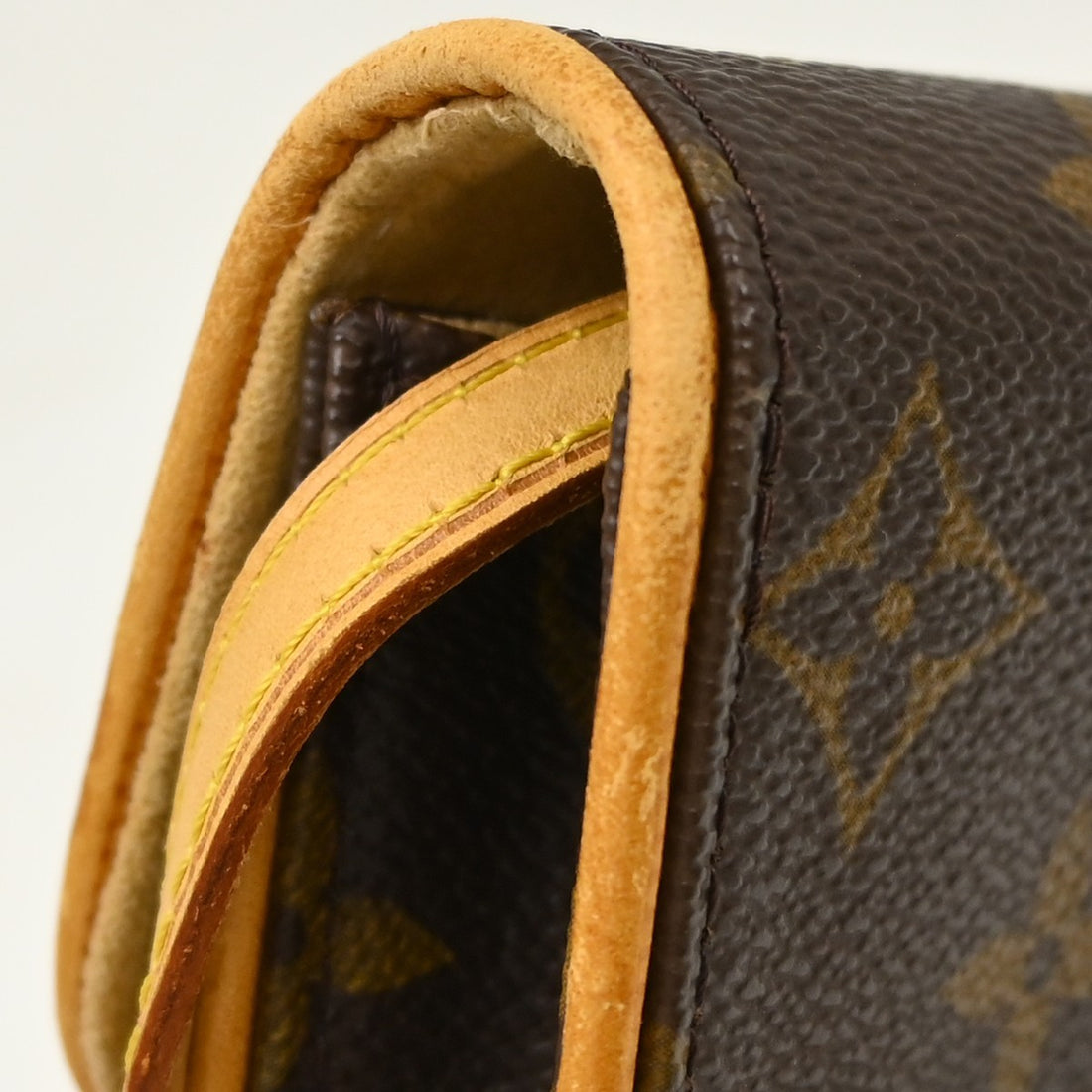 Louis Vuitton Pochette Twin PM in Tela Monogram Vintage