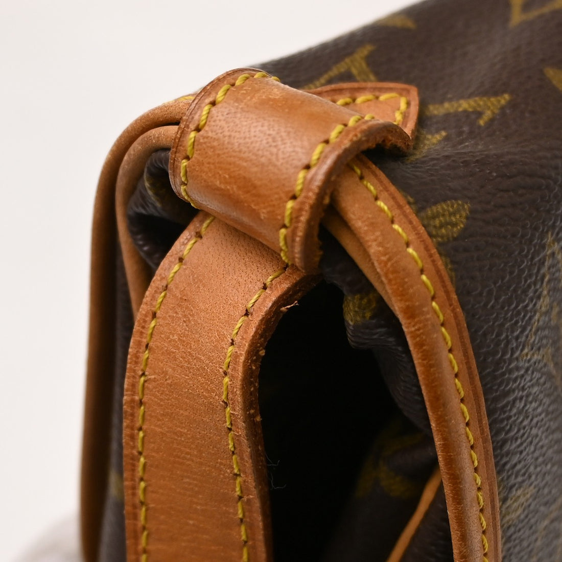 Louis Vuitton Saumur 30 a Tracolla in Tela Monogram Vintage