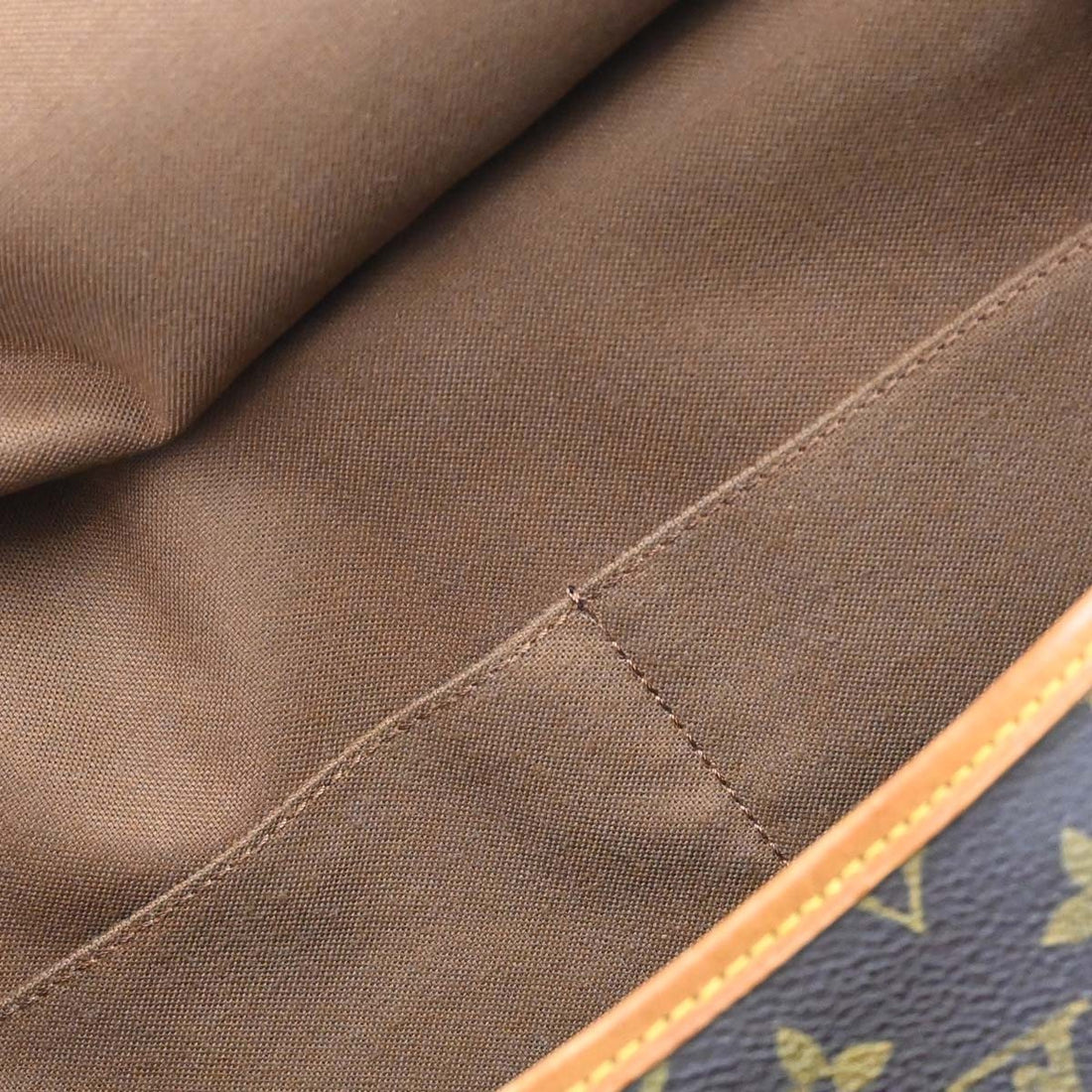 Louis Vuitton Saumur 35 in Tela Monogram Vintage
