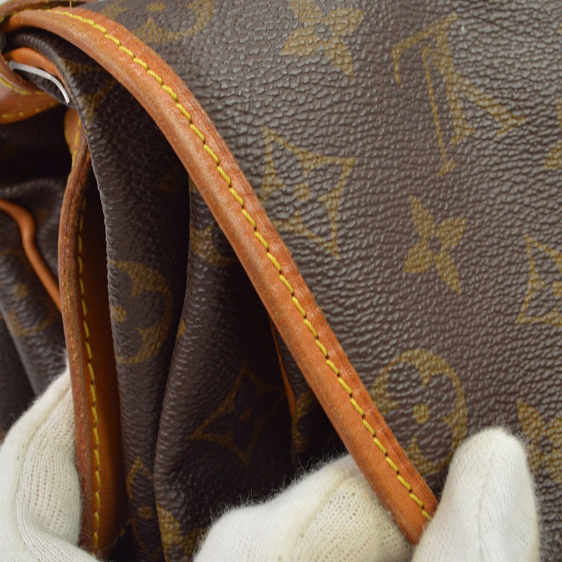 Louis Vuitton Saumur 35 in Tela Monogram Marrone Vintage