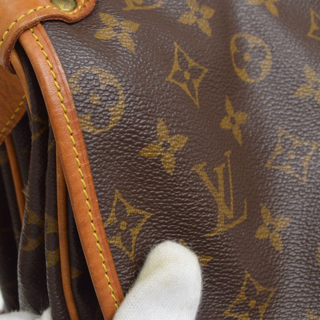 Louis Vuitton Saumur 35 in Tela Monogram Marrone Vintage