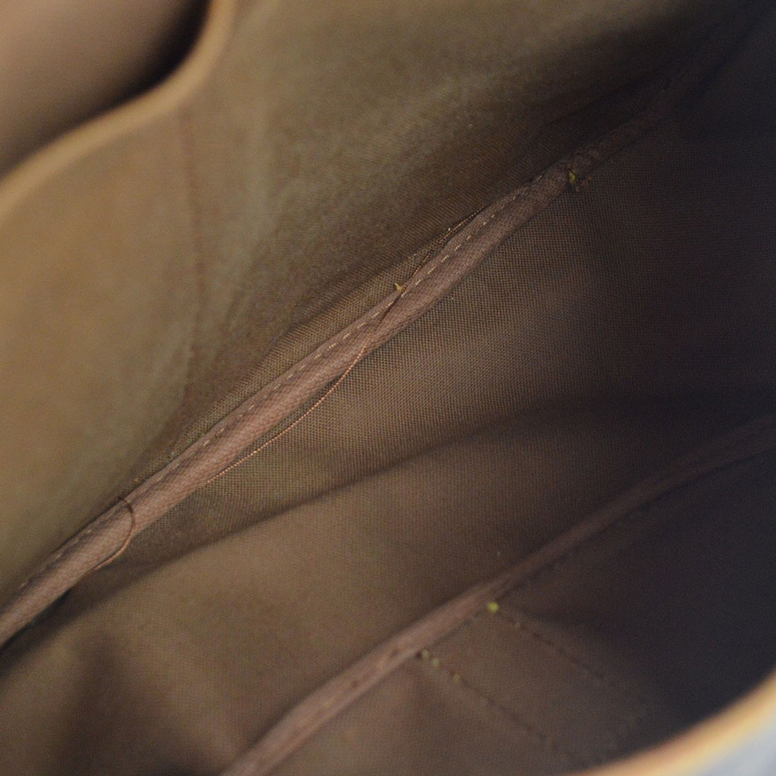 Louis Vuitton Saumur 35 in Tela Monogram Marrone Vintage
