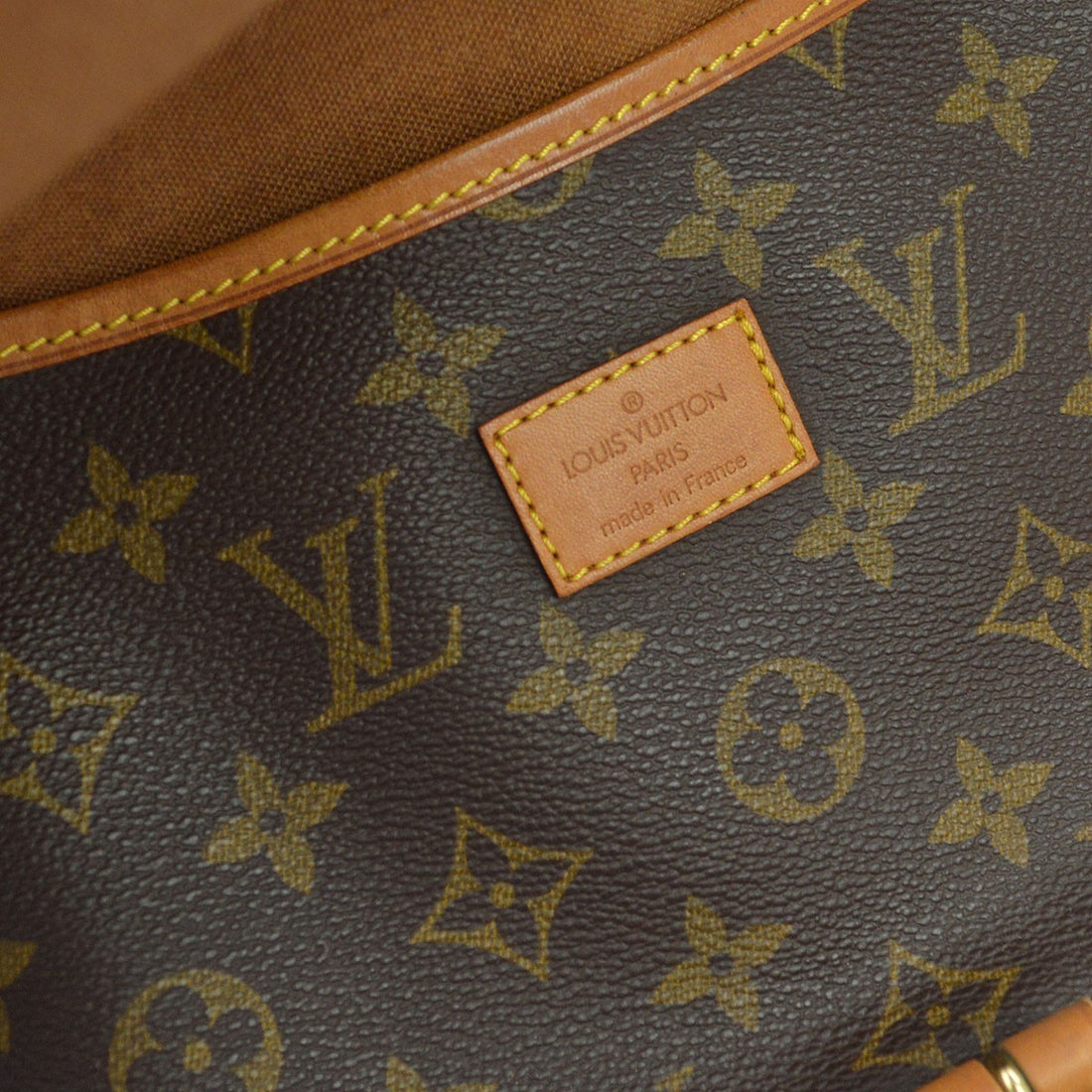 Louis Vuitton Monogram Saumur 35 Messenger Shoulder Bag Vintage