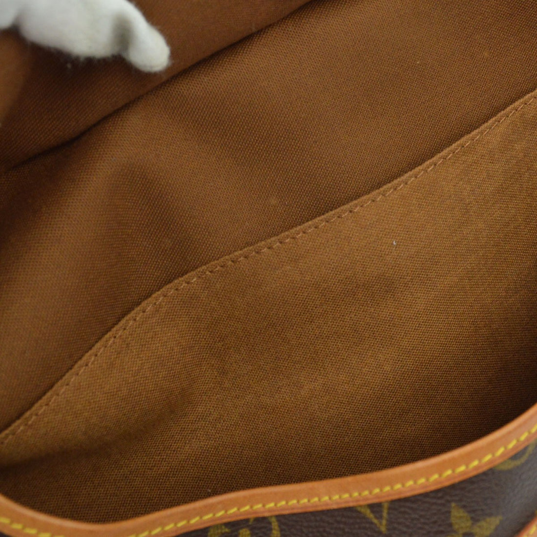 Louis Vuitton Monogram Saumur 35 Messenger Shoulder Bag Vintage