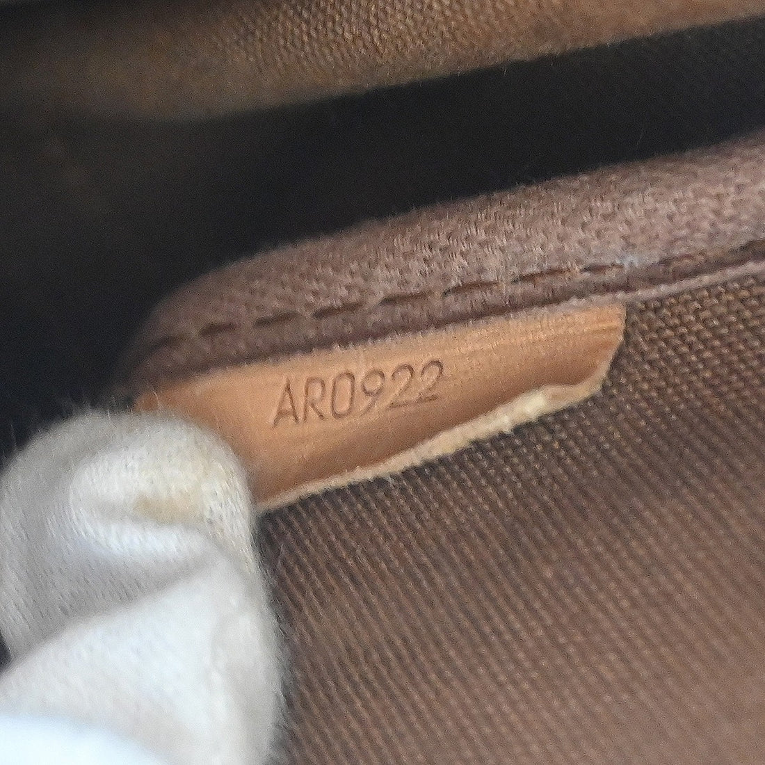 Louis Vuitton Saumur 35 in Tela Monogram Marrone Vintage