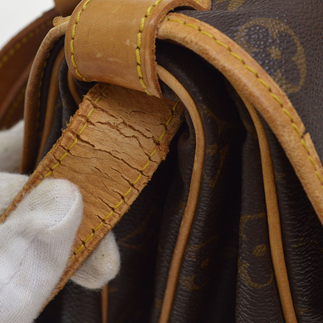 Louis Vuitton Saumur 35 in Tela Monogram Marrone Vintage