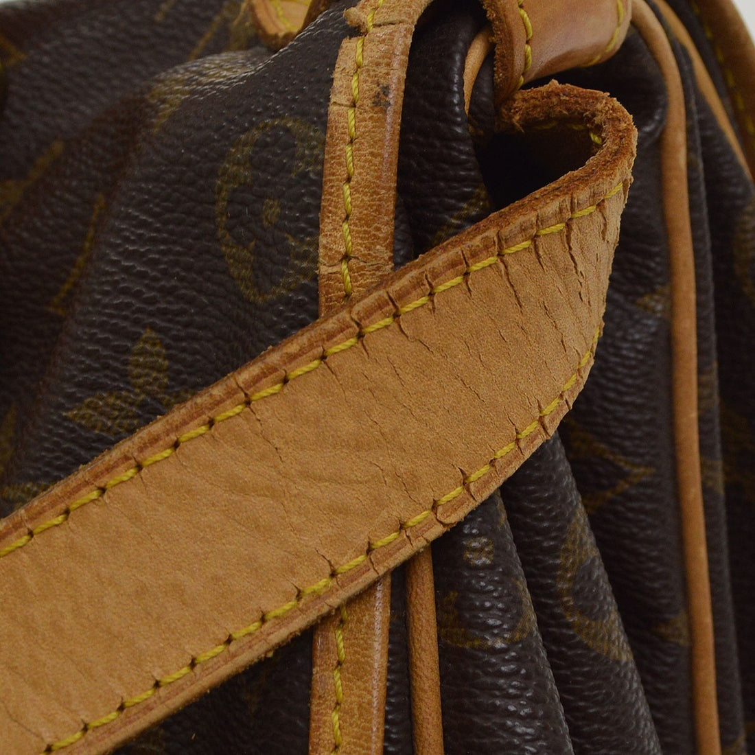 Louis Vuitton Saumur 35 in Tela Monogram Marrone Vintage