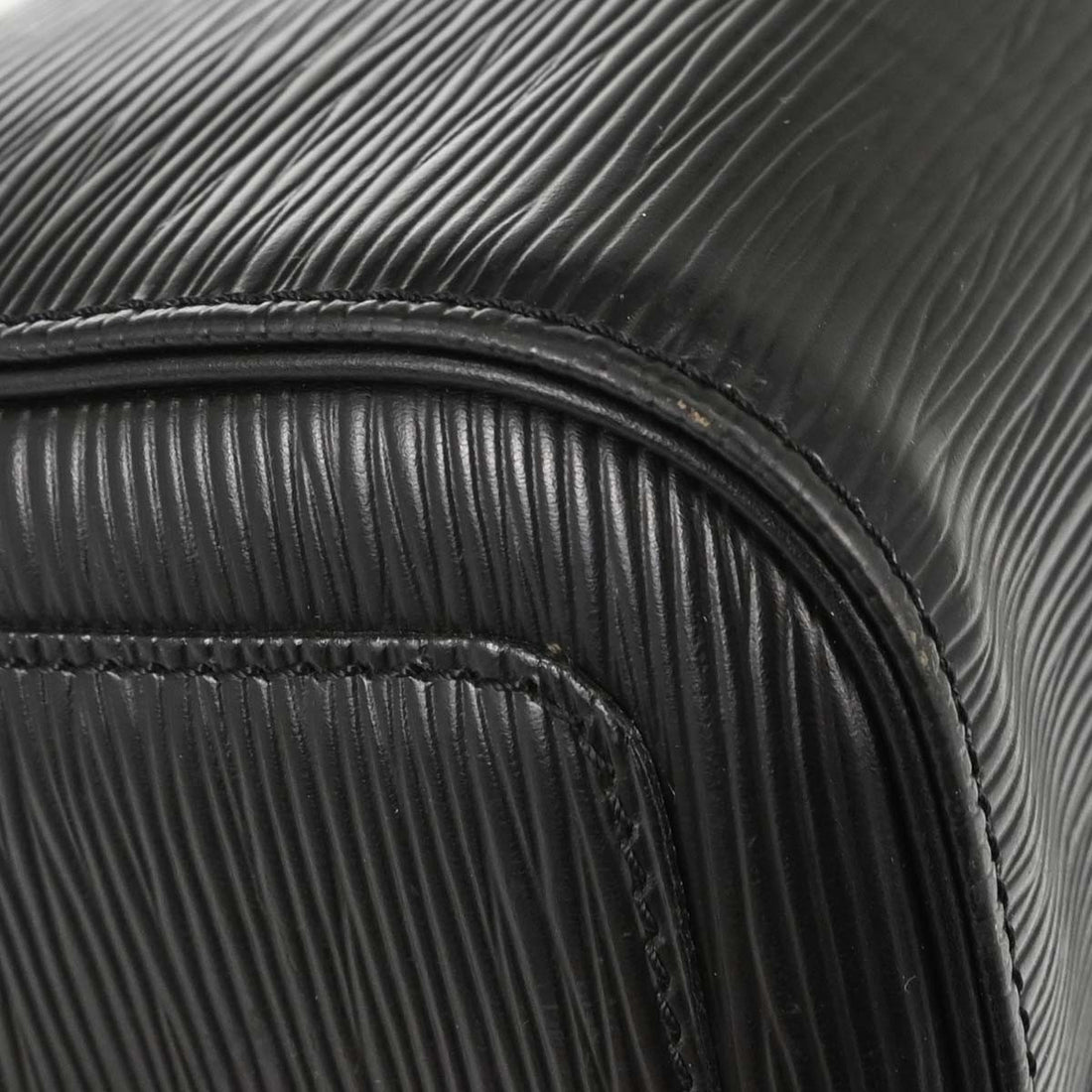 Louis Vuitton Speedy 25 in Pelle Epi Nero Vintage