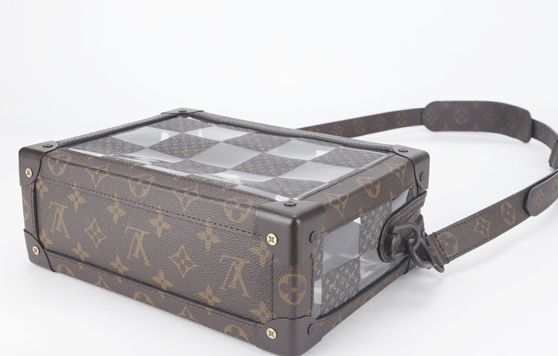 Louis Vuitton Soft Trunk in Tela Monogram Chess e PVC Vintage