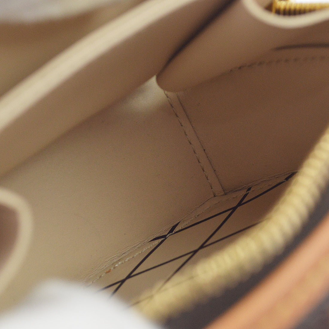 Louis Vuitton Mini Boîte Chapeau Vintage in Brown Monogram Canvas