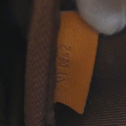 Louis Vuitton Monogram Saumur 30 Messenger Bag