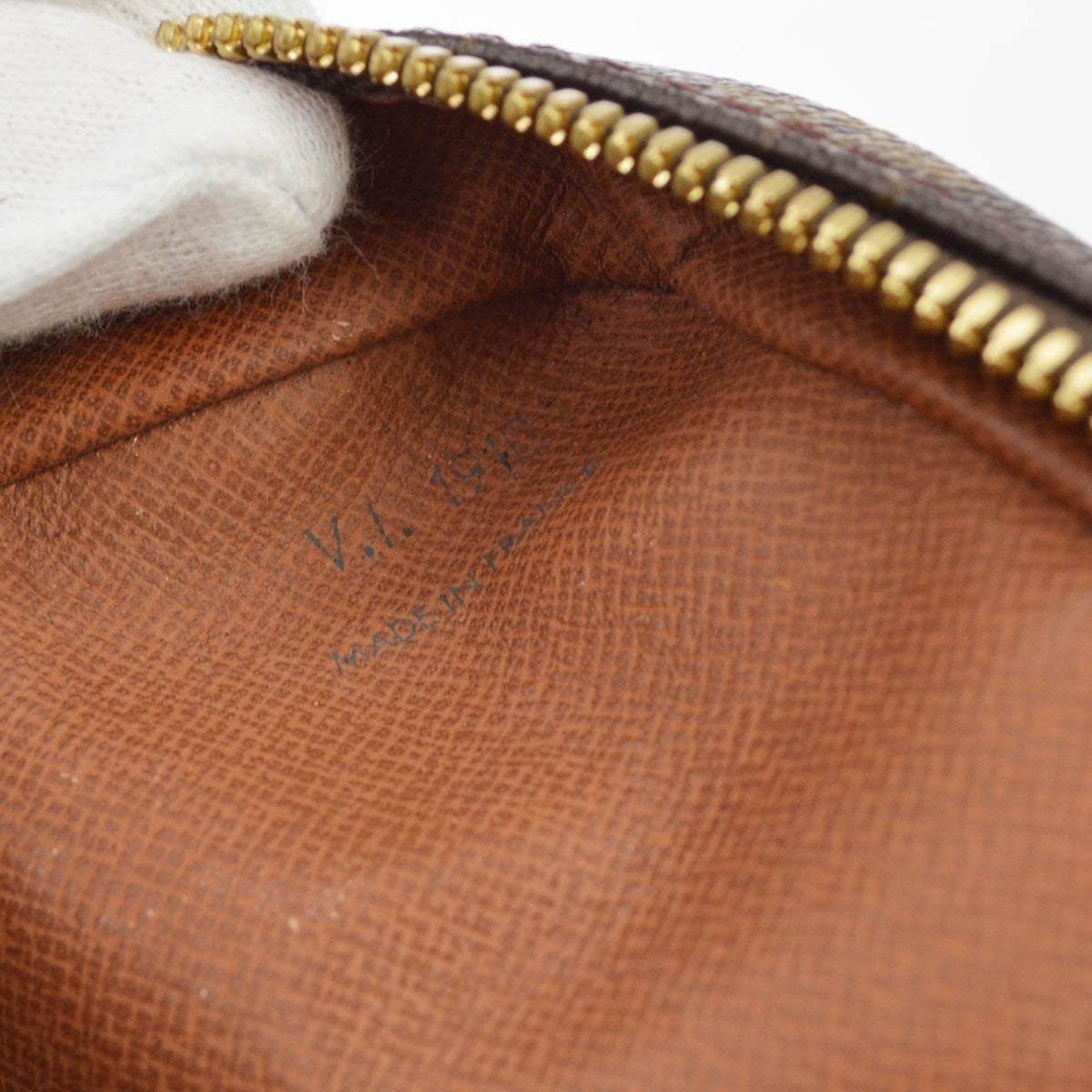 Louis Vuitton Porte Documents Voyage Handbag