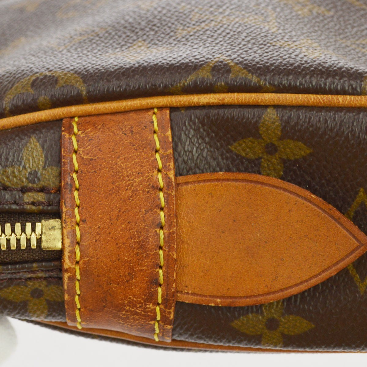 Louis Vuitton Porte Documents Voyage Handbag