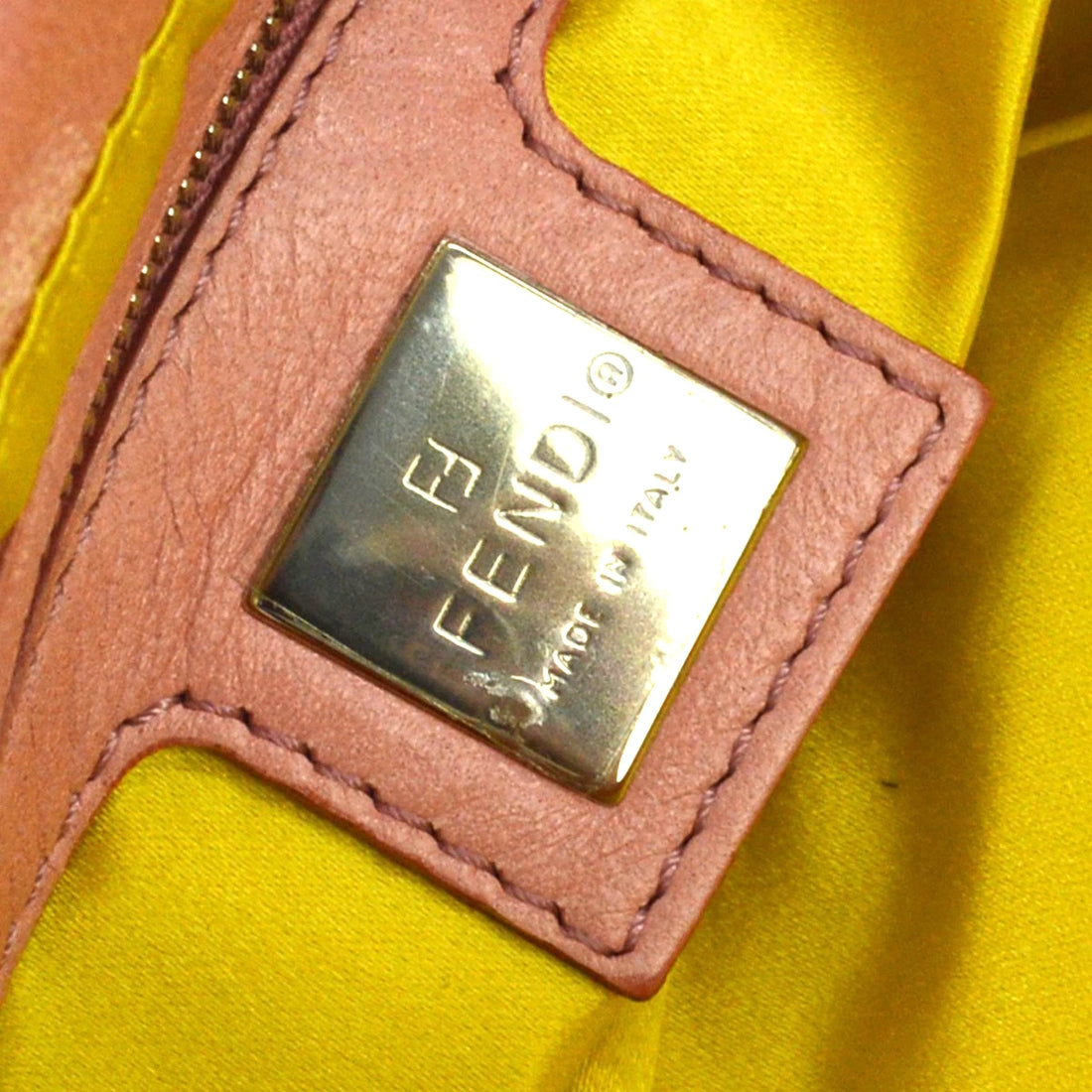 Borsa Fendi Baguette Handbag Vintage in Pelle Rosa