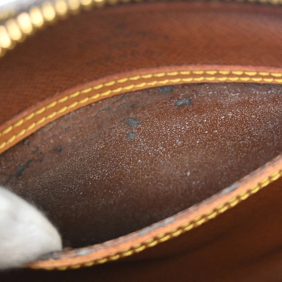 Borsa Louis Vuitton Monogram Blois Crossbody Bag Vintage in Monogram Canvas, Leather Marrone