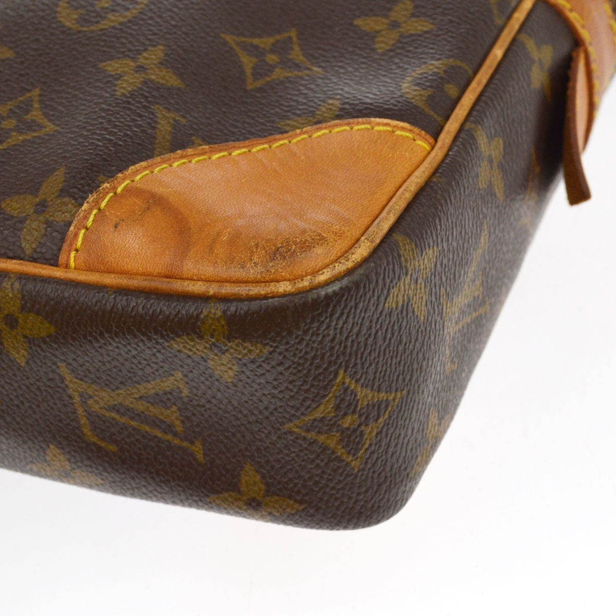 Louis Vuitton Porte Documents Voyage Handbag