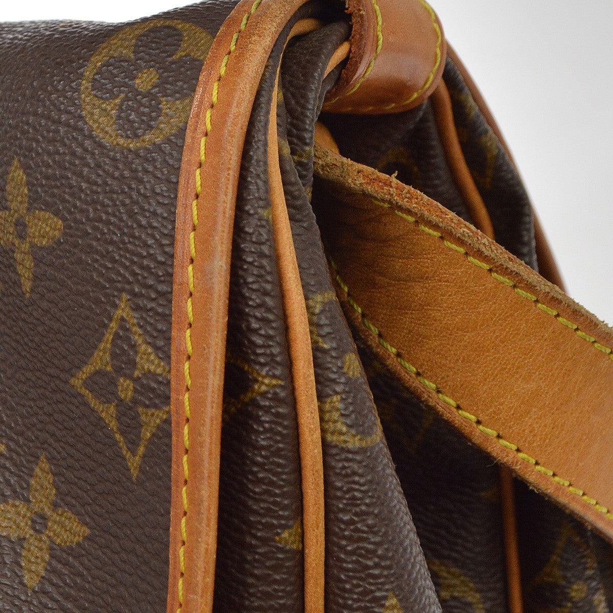 Louis Vuitton Saumur 35 Shoulder Bag Monogram