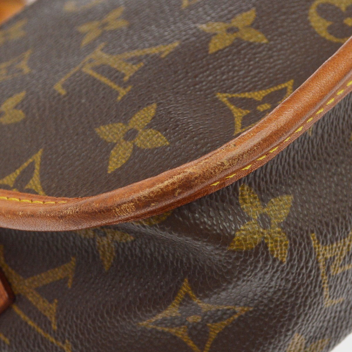 Louis Vuitton Monogram Gibeciere PM Shoulder Bag