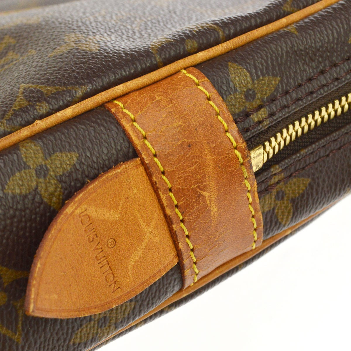 Louis Vuitton Porte Documents Voyage Handbag
