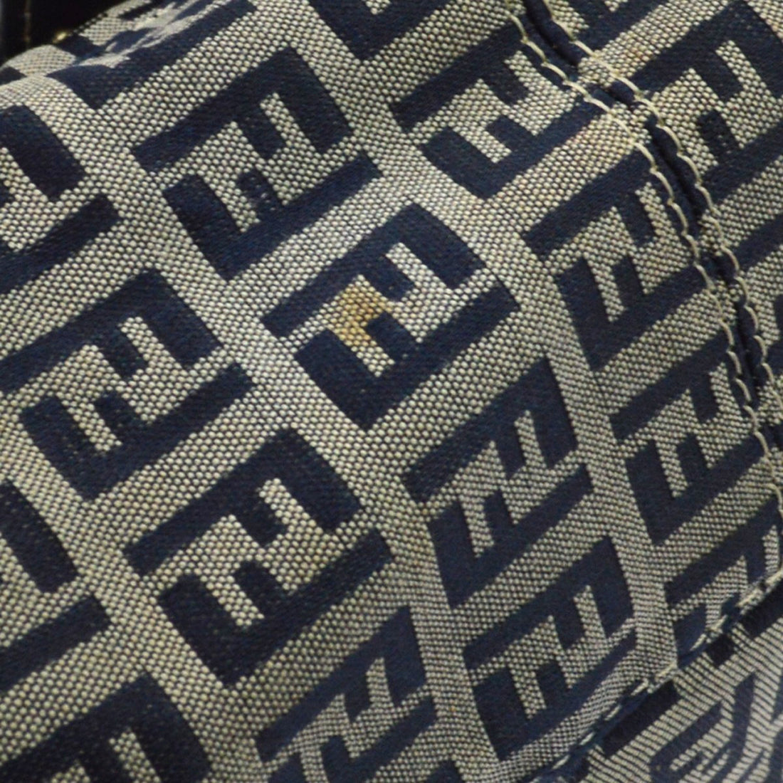 Borsa Fendi Mamma Baguette Zucca Vintage in Tela Blu Navy