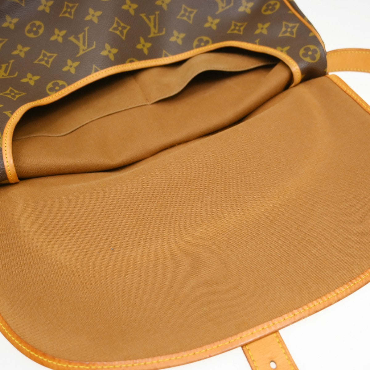 Louis Vuitton Saumur 35 Shoulder Bag Monogram Vintage