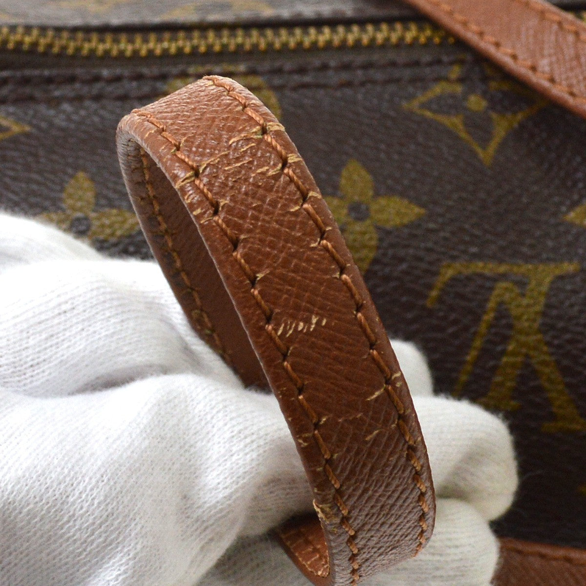 Louis Vuitton Papillon 26 Handbag Monogram Vintage