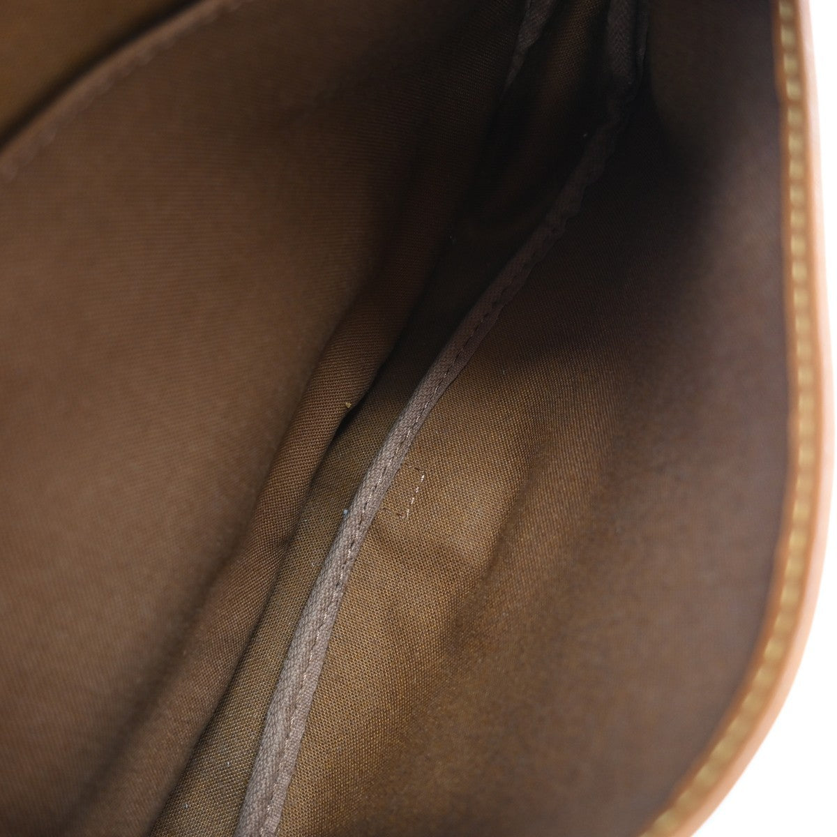 Louis Vuitton Monogram Saumur 30 Messenger Bag