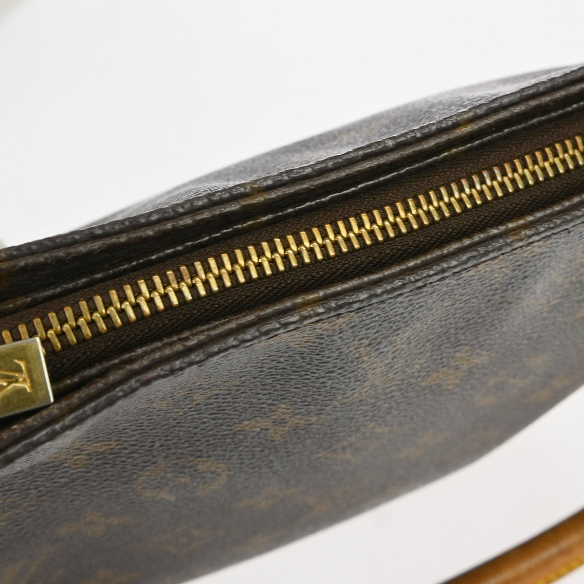 Louis Vuitton Looping MM Handbag