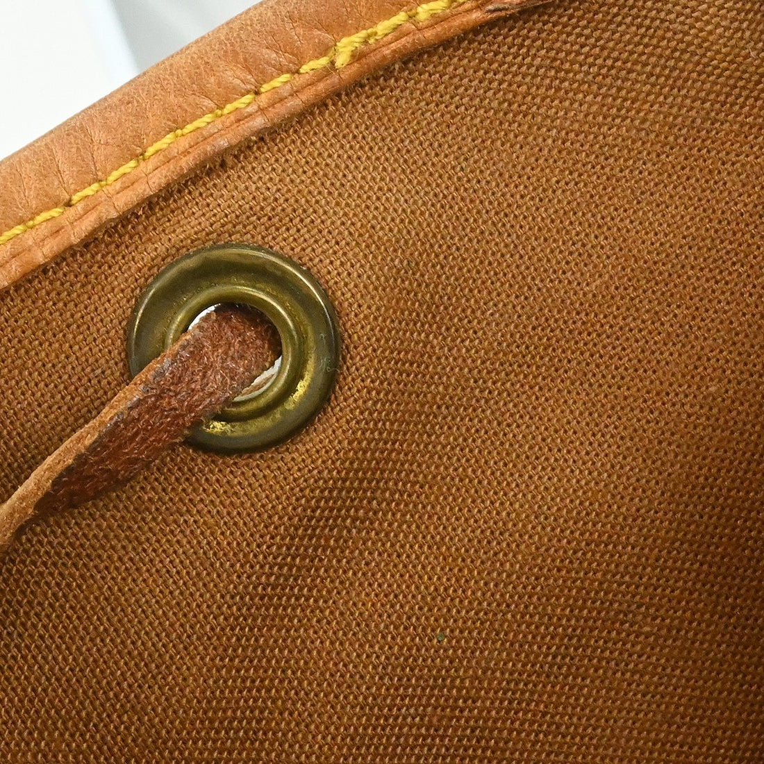 Zaino Louis Vuitton Montsouris MM Vintage in Tela Monogram Marrone