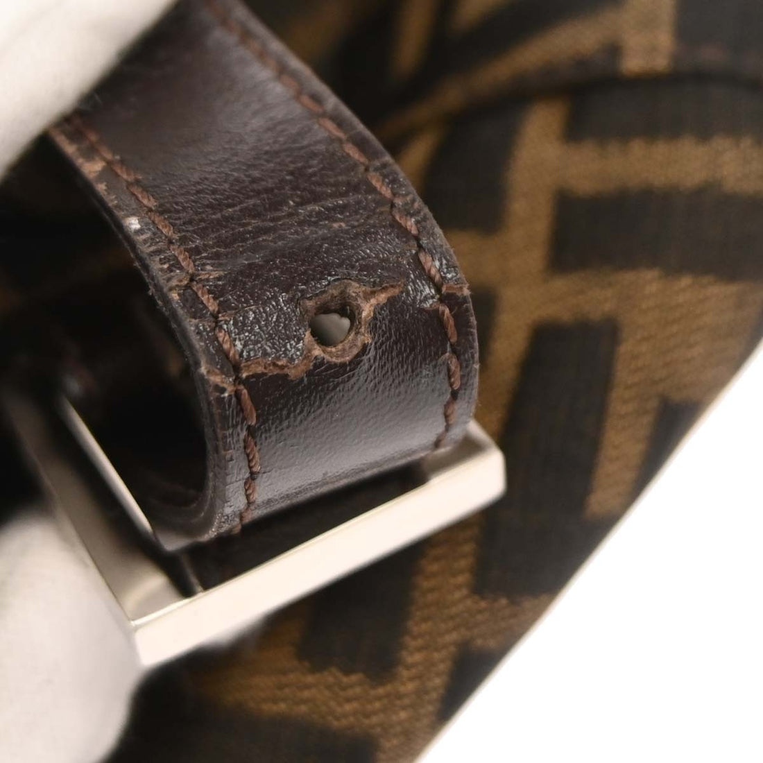 Fendi Mamma Baguette Zucca Vintage in Brown Canvas Handbag — Good Condition · Ref. VI239
