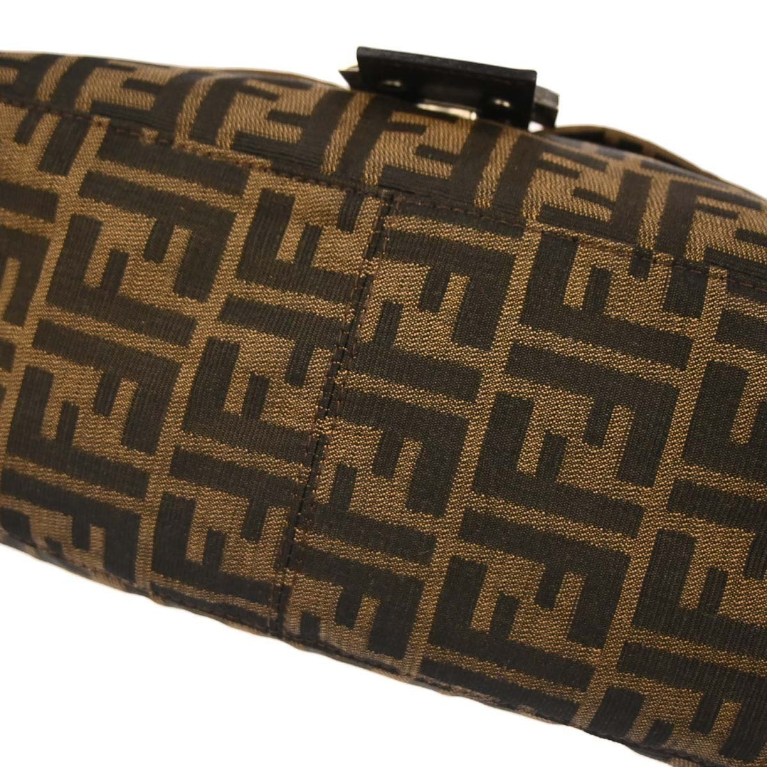 Fendi Mamma Baguette Zucca Vintage in Brown Canvas Handbag — Good Condition · Ref. VI239