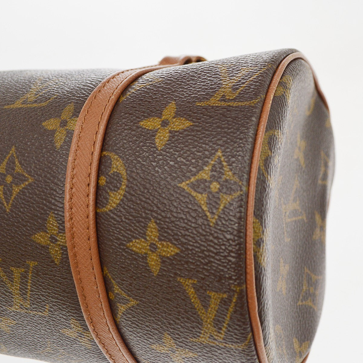 Louis Vuitton Papillon 26 Handbag Monogram