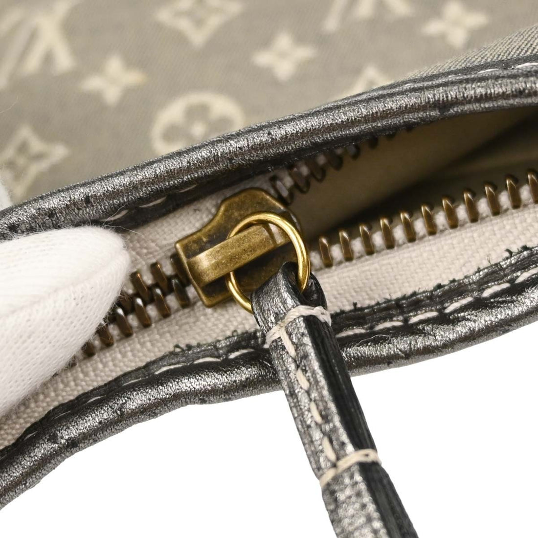 Louis Vuitton Gray Monogram Mini Lin Manon PM Hobo Handbag Vintage