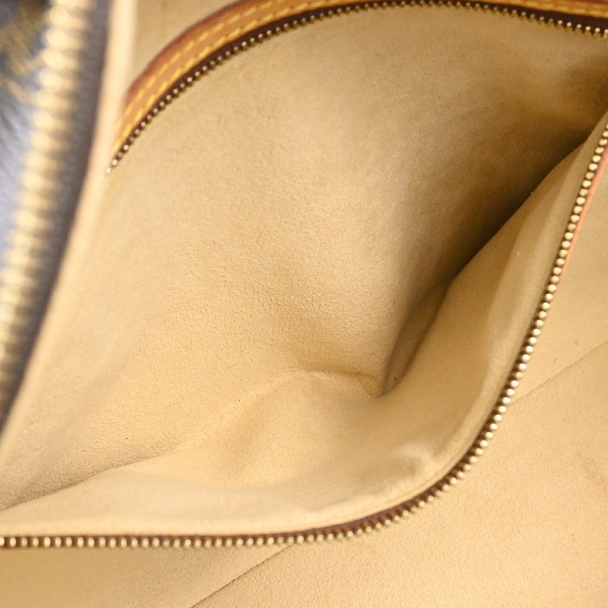 Louis Vuitton Cite GM Shoulder Bag Monogram Canvas Vintage