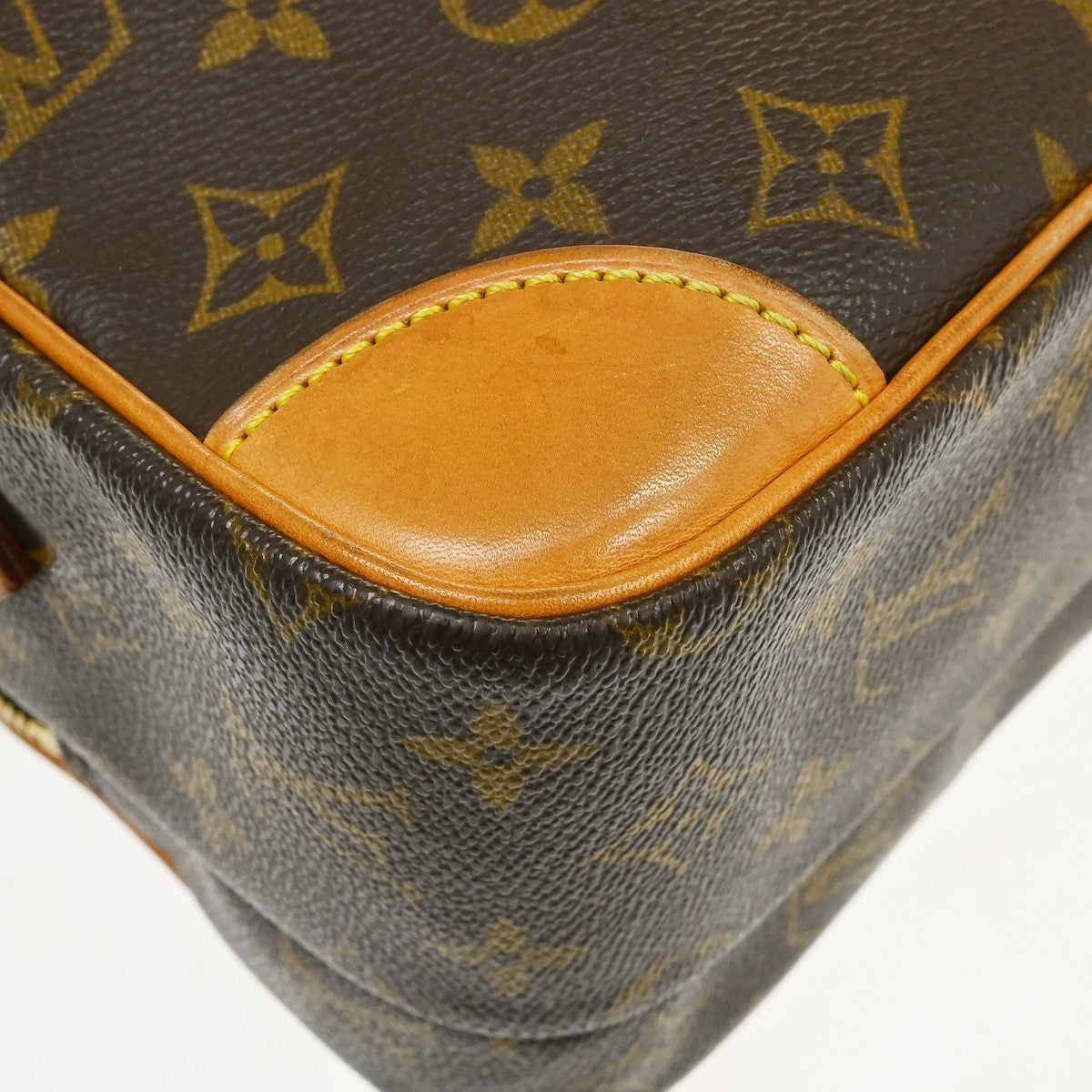 Louis Vuitton Monogram Nile Messenger Shoulder Bag