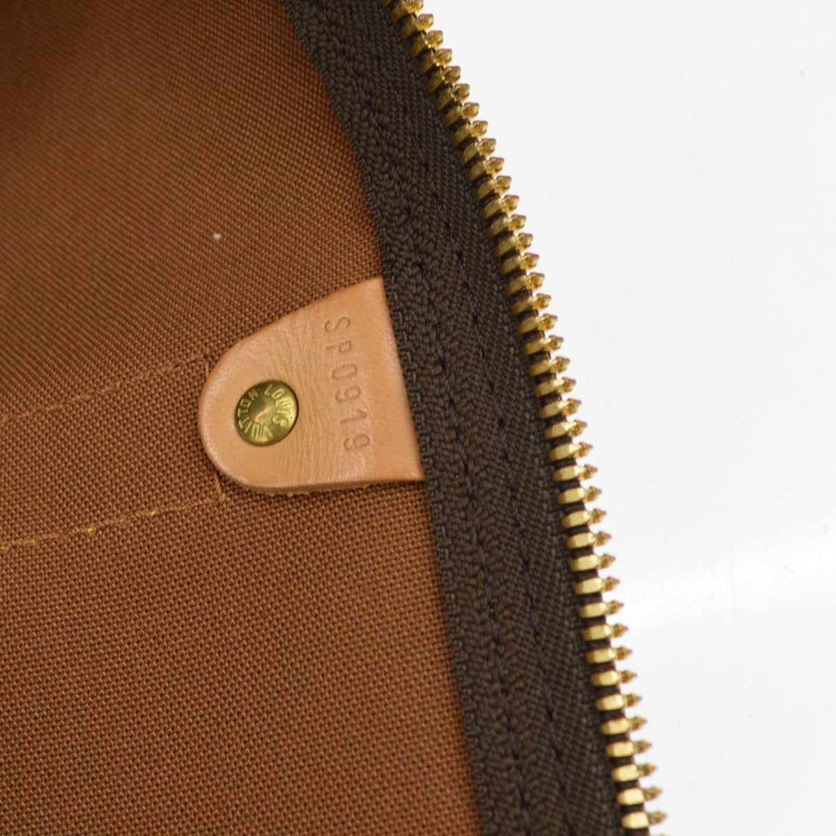 Louis Vuitton Keepall 45 Duffle Handbag Monogram