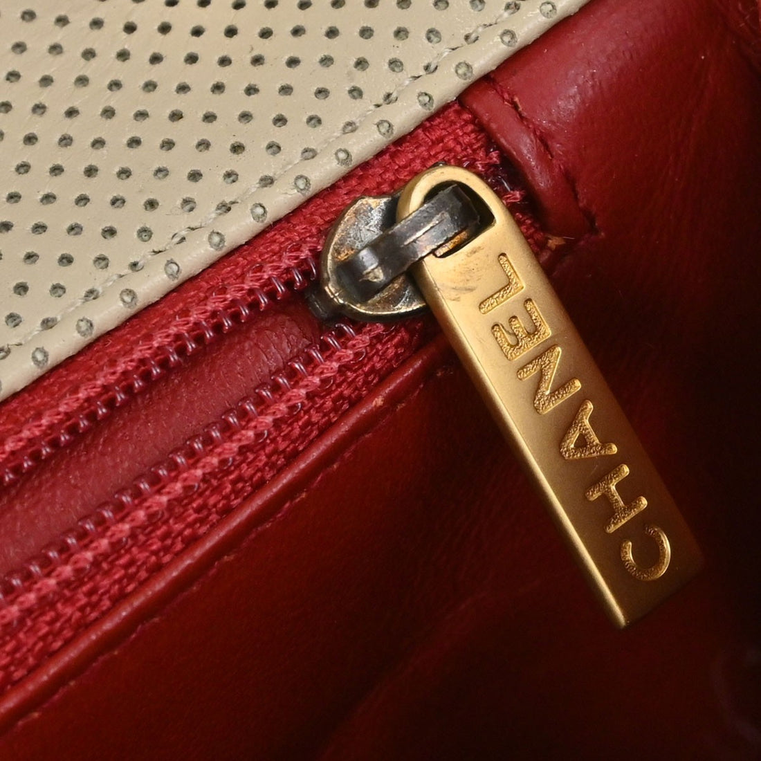 Borsa Chanel Single Flap Media Vintage in Vernice Beige e Rossa