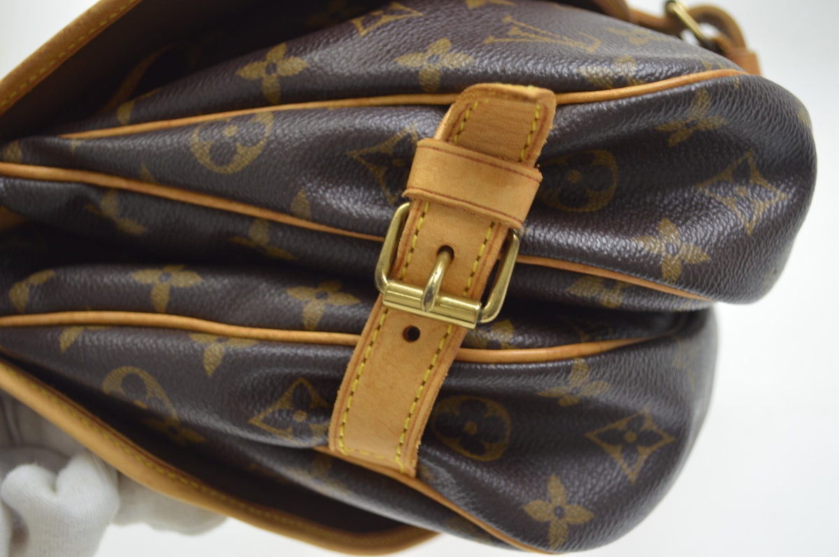 Louis Vuitton Saumur 30 Vintage Messenger in Tela Monogram
