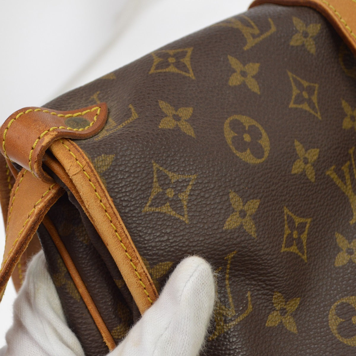 Louis Vuitton Monogram Saumur 30 Messenger Bag Vintage