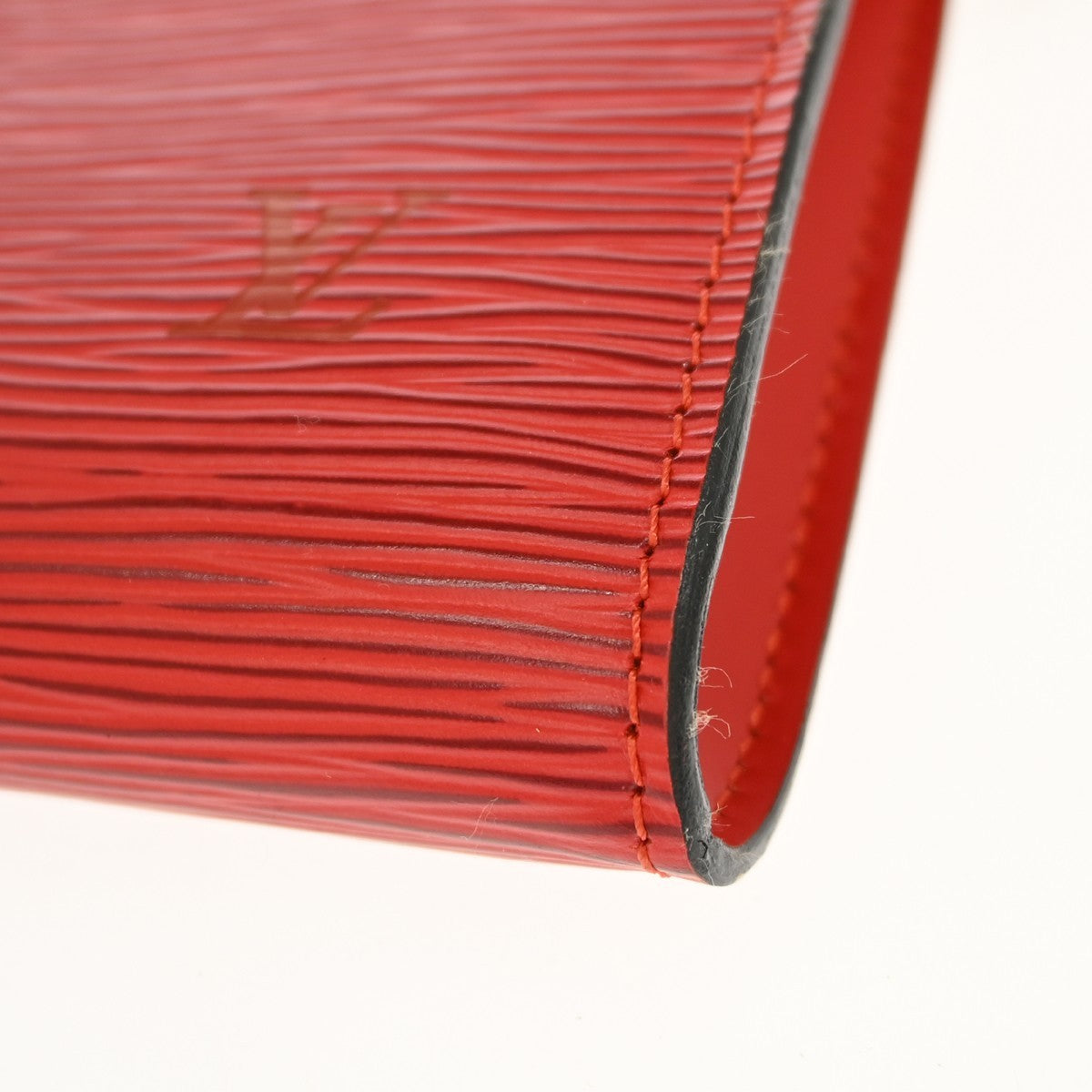 Louis Vuitton Epi Pochette Accessoires 24 Handbag