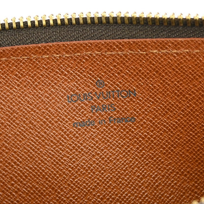 Louis Vuitton Papillon 26 Handbag Monogram
