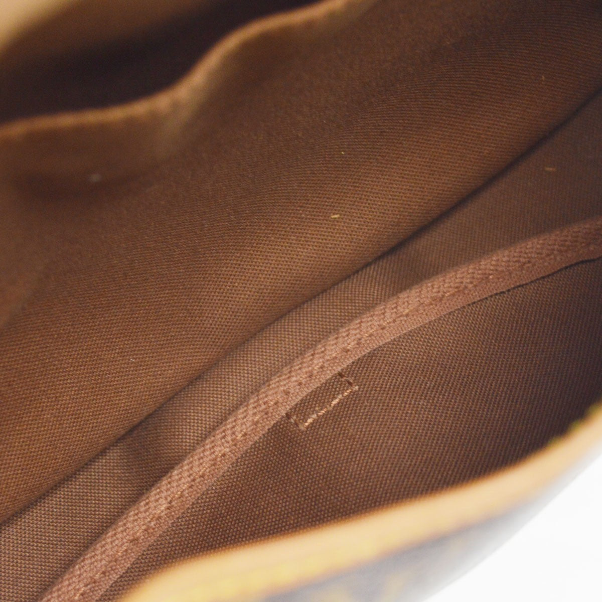 Louis Vuitton Saumur 30 Vintage Messenger in Tela Monogram